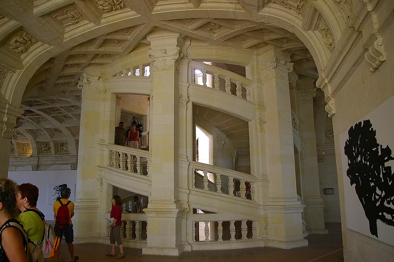 The double-helix staircase at the heart of Château de Chambord