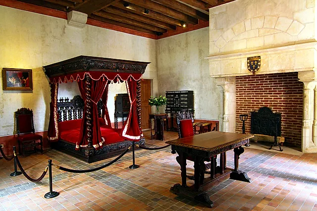 Leonardo da Vinci's bedroom at the Château du Clos Lucé, with its canopied bed and fireplace