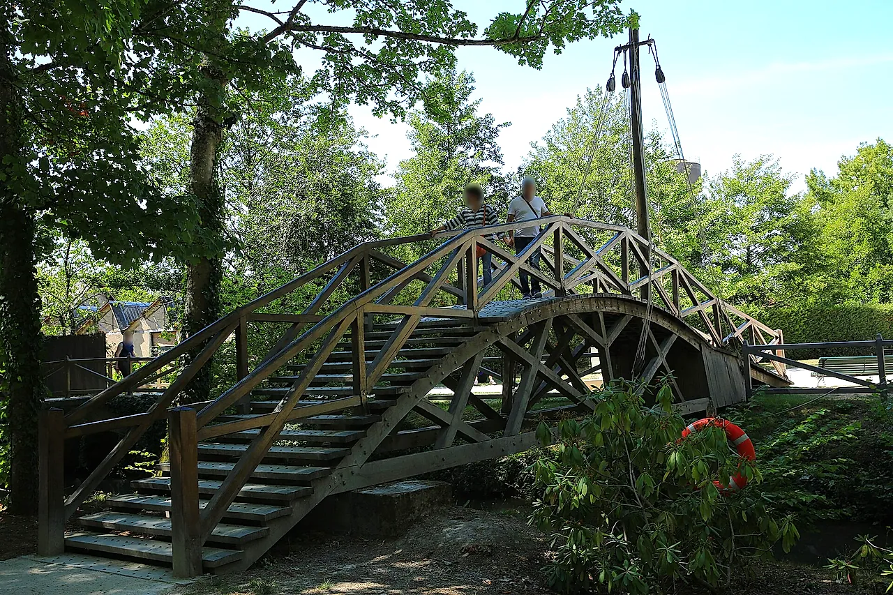 A full-size wooden bridge built from Leonardo da Vinci's drawings in the park of Clos Lucé